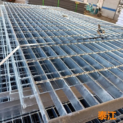 檢修平臺格柵板安裝 檢修平臺格柵板生產(chǎn)廠家 檢修平臺格柵板安裝 檢修平臺格柵板生產(chǎn)廠家